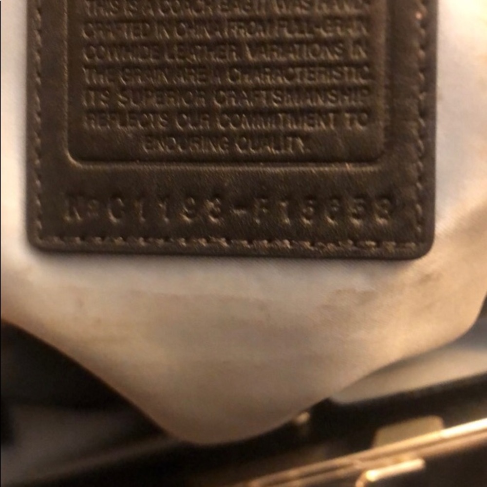 Coach purse - Picture 4 of 4